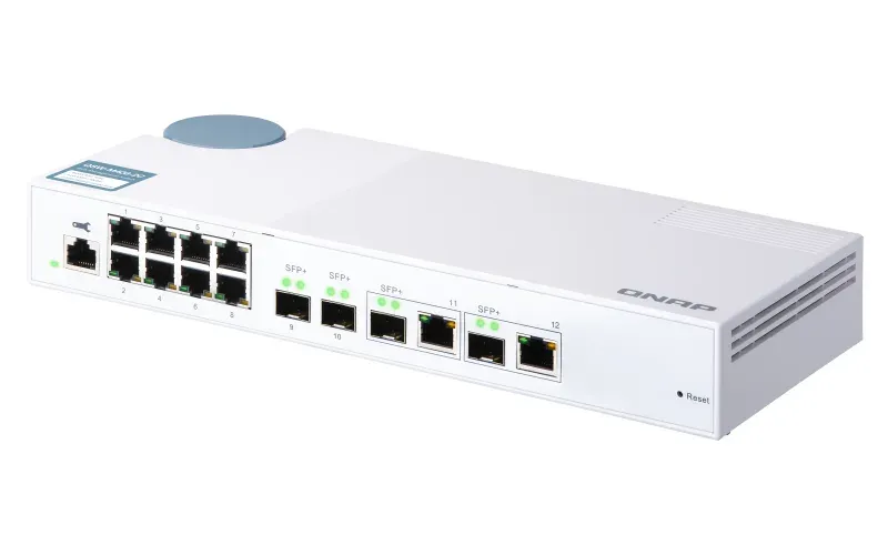 QNAP řízený switch QSW-M408-2C (12portů: 8x Gigabit port + 4x 10G SFP+ /2x 10GbE kombo porty)