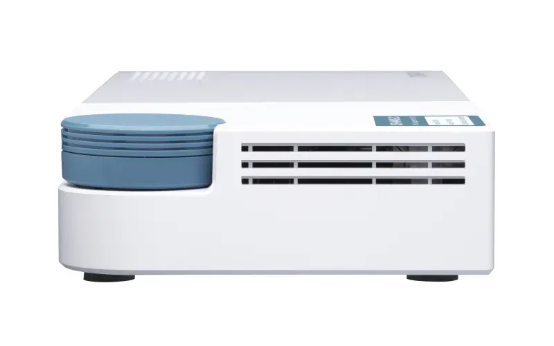 QNAP řízený switch QSW-M408-2C (12portů: 8x Gigabit port + 4x 10G SFP+ /2x 10GbE kombo porty)
