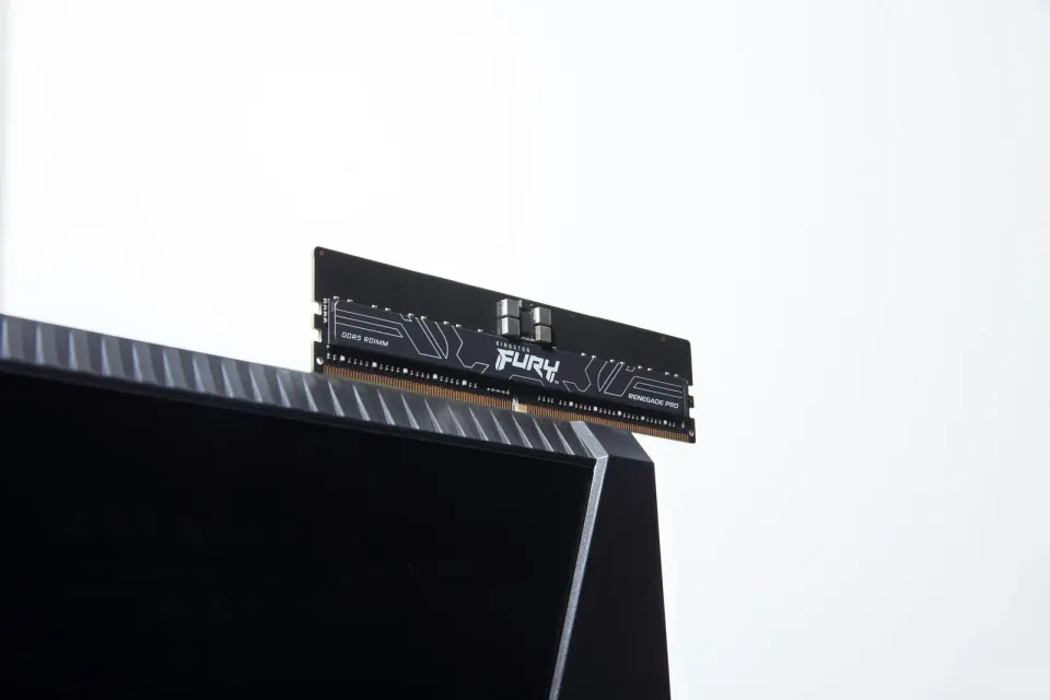 KINGSTON 128GB 6400MT/s DDR5 ECC Reg CL32 DIMM (Kit of 8) FURY Renegade Pro EXPO
