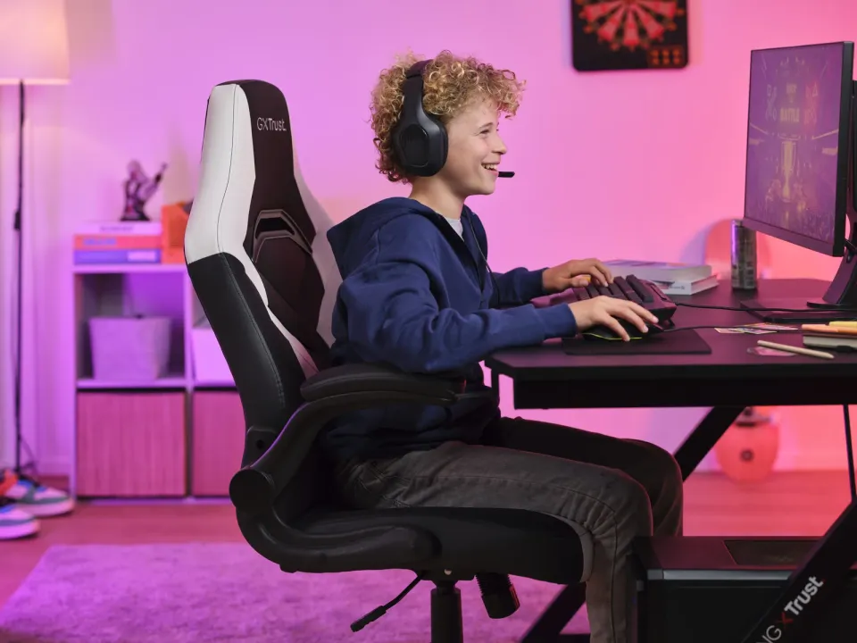 TRUST herní židle GXT 703W RIYE bílá