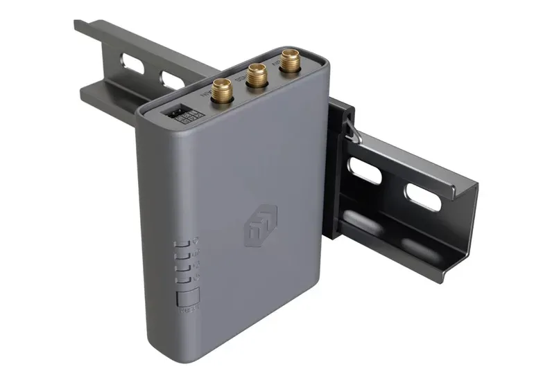 Mikrotik EC25-EU&KNe, KNOT Embedded LTE4, IoT/LTE Gateway, 1x Gb Eth(PoE-in), eSIM+Nano SIM,RouterOS