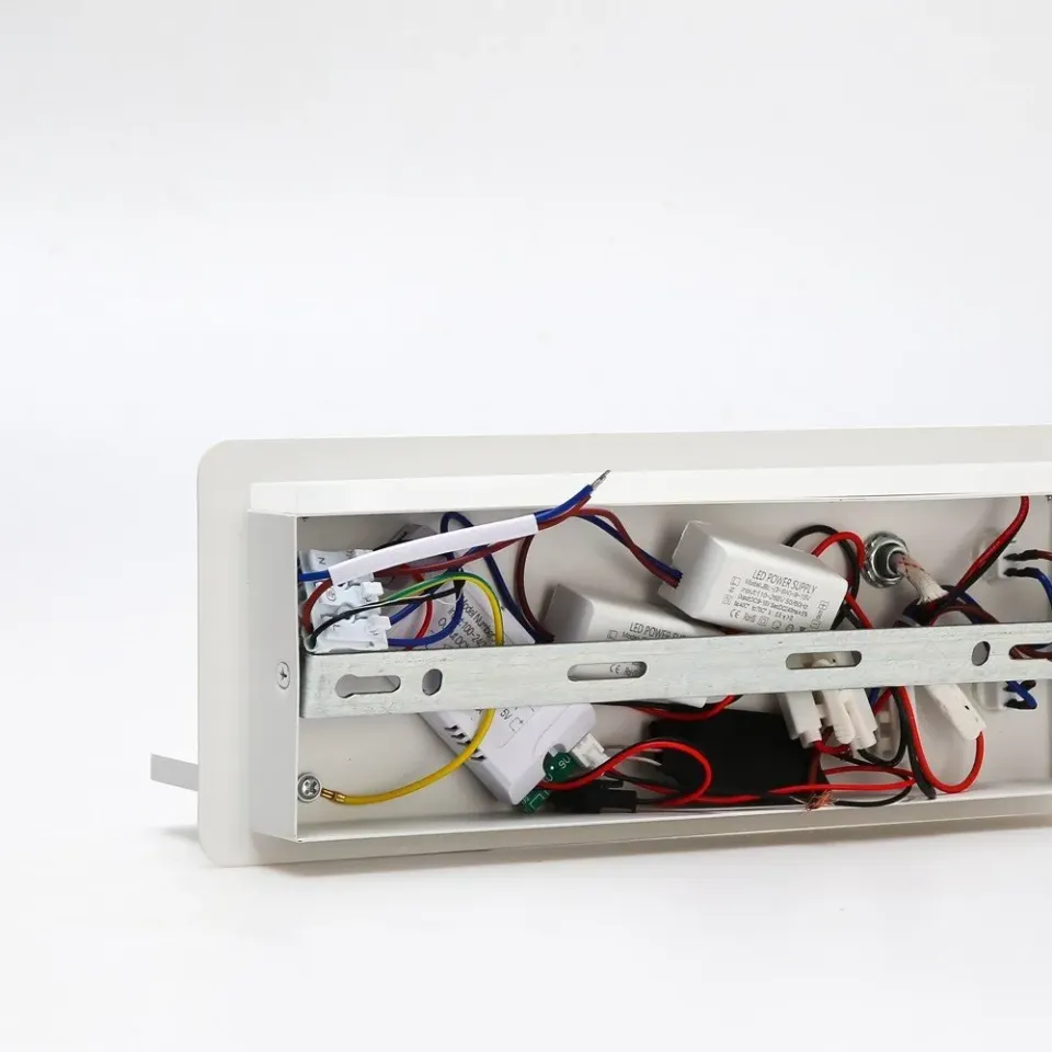 IMMAX LED Be PREPARE 4v1, bodové svítidlo s Qi nabíjením, USB, bílé, varianta levá