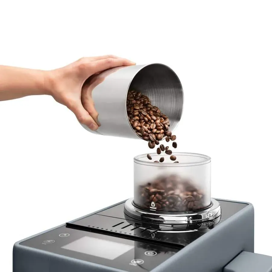 DeLonghi Rivelia EXAM440.55.G, automatický kávovar šedý, LatteCrema, Bean Switch, Bean Adapt, 16 nápojů