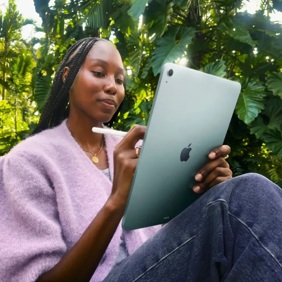 Apple iPad Air (2026) 13´´ 128GB wi-fi vesmírně šedý