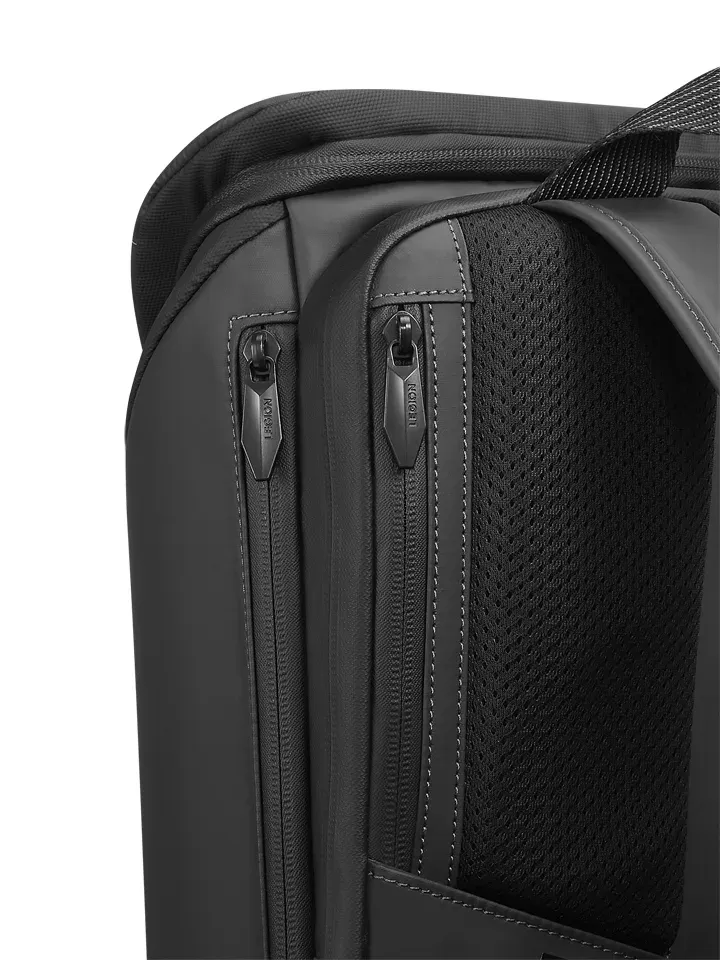 Lenovo Legion 16'' Armored Gaming Backpack GB900