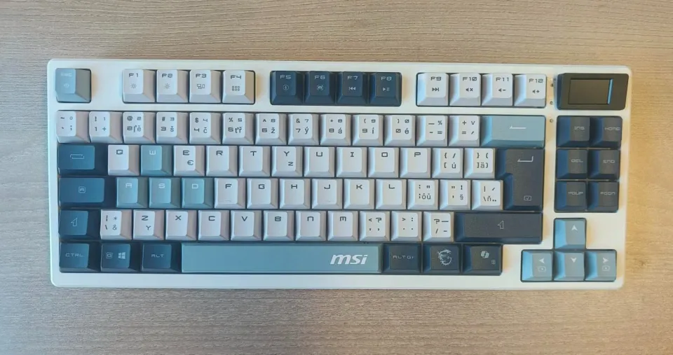 MSI herní klávesnice FORGE GK600 TKL Sky/ bezdrátová 2,4GHz+BT/ mechanická/ RGB/ USB-C/ display/ CZ+SK layout (S11-43CSP01-HH9-VYP)