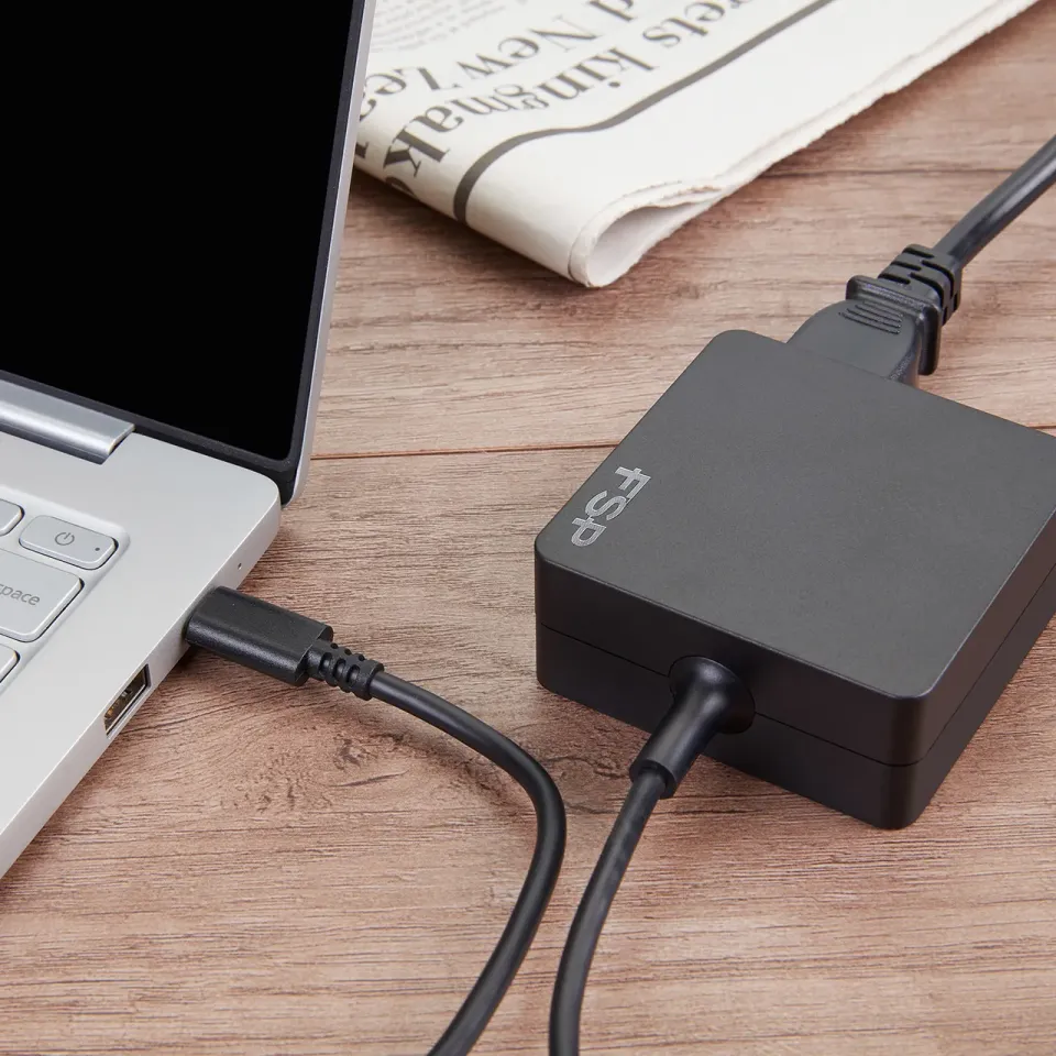 FSP NB C 65 napájecí adaptér, USB-C (PD), 65W