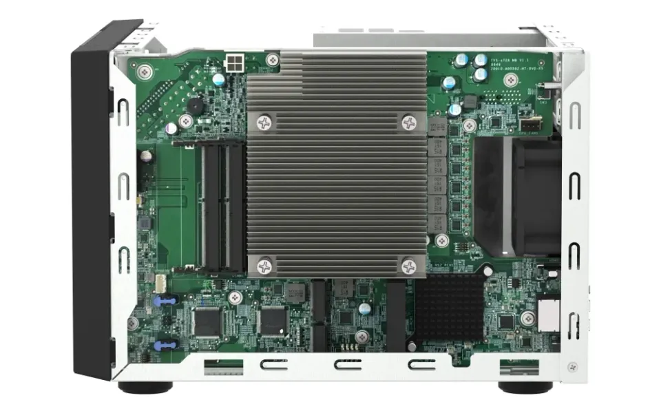 QNAP TVS-h874-i7-32G (12core (i7), ZFS, 32GB RAM, 8x SATA, 2x M.2 NVMe, 2x PCIe, 2x 2,5GbE, HDMI 4K)
