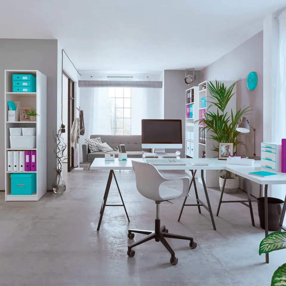 LEITZ Stolní sešívačka NeXXt WOW 5502, purpurová, box