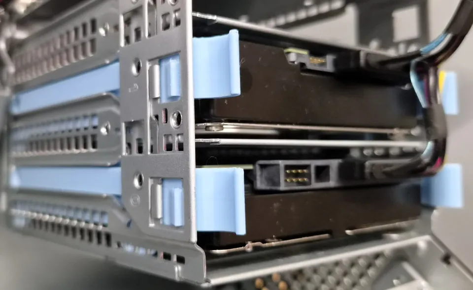 Rámeček pro 3,5" disky k DELL PowerEdge T160