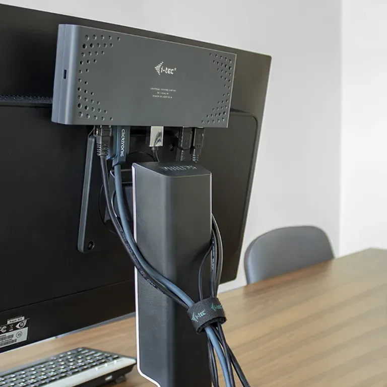 i-tec VESA rámeček na dokovací stanici k uchycení na monitor