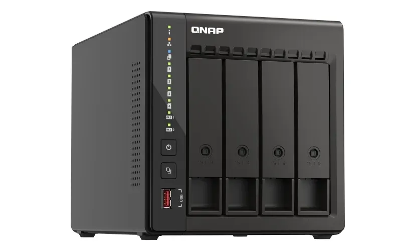 QNAP TS-453E-8G TurboNAS server s RAID, 8GB DDR4, pro 4x3,5/2.5" SATA HDD/SSD