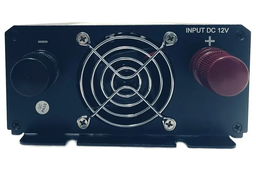 EUROCASE Měnič napětí AC 220V, 1500W (MT-MX1500)