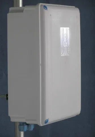 JRC GentleBOX JE-300 outdoor krabice vč. úchytu na stožár