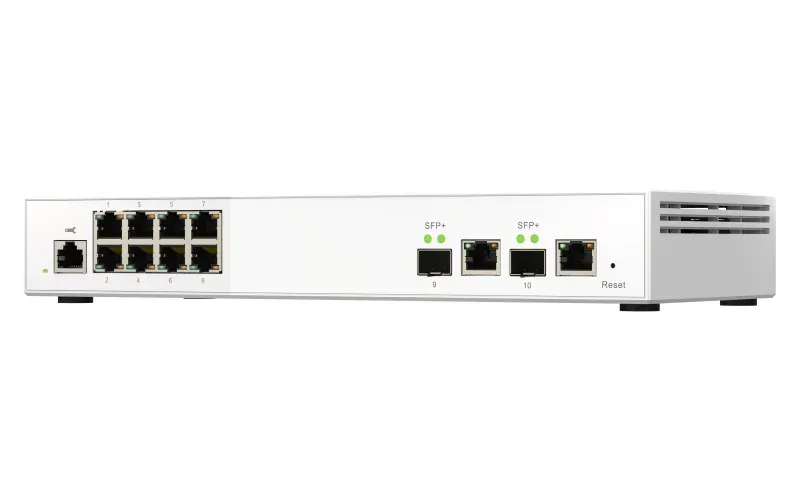 QNAP řízený switch QSW-M2108-2C (8x 2,5GbE RJ45 a 2x kombinované 10GbE SFP+ / RJ-45)