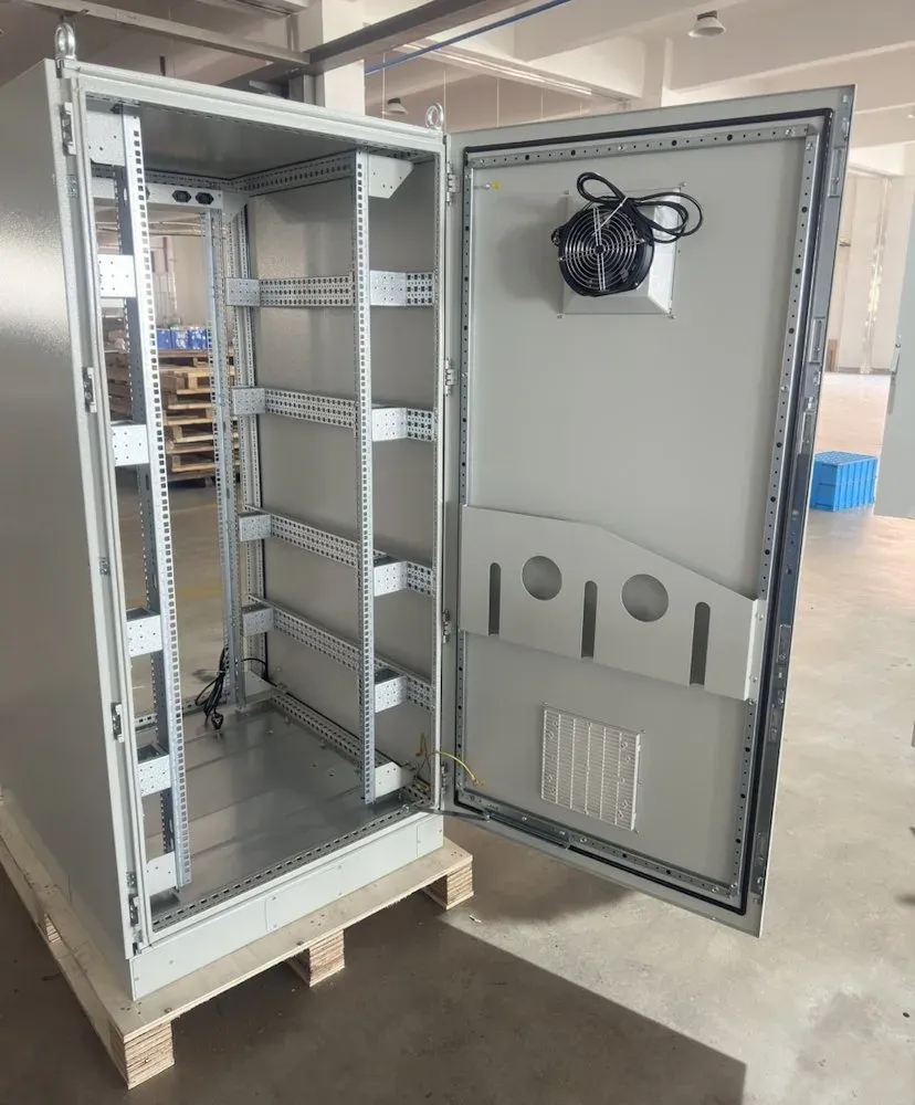 XtendLan Venkovní rozvaděč pro 19", 42U, š. 800, hl.1000mm, IP54, ventilace s termostatem, šedý, podstavec