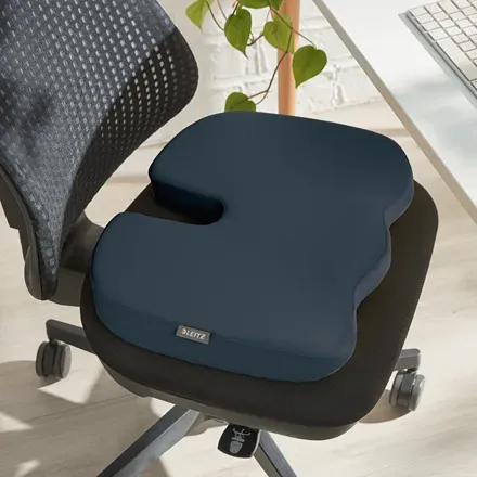 LEITZ Ergonomická podložka na sezení z paměťové pěny ERGO Cosy, sametově šedá