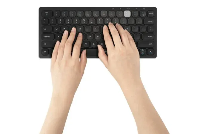 Kensington Dual Wireless Compact Keyboard bezdrátová klávesnice - WW