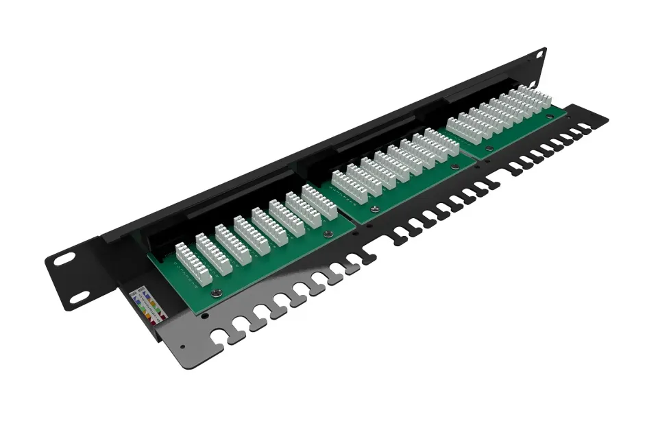 Solarix Patch panel 24 x RJ45 CAT5E UTP s vyvazovací lištou 1U SX24L-5E-UTP-BK-N