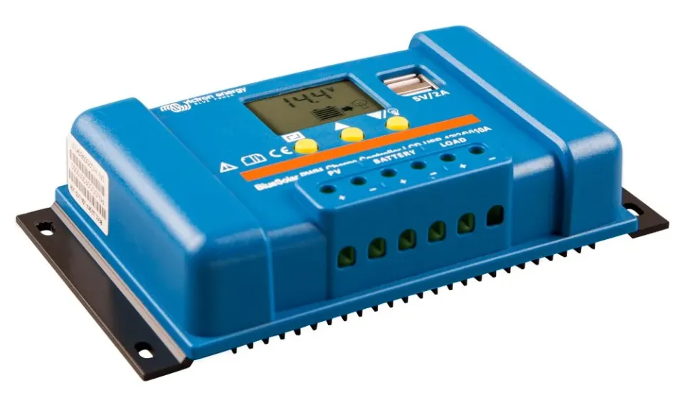 Victron BlueSolar-LCD&USB 30A PWM solární regulátor