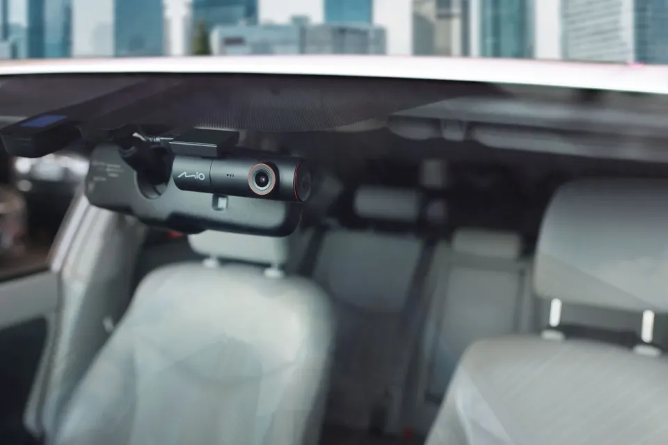 Mio MiVue J35 2.5K GPS WIFI - kamera pro záznam jízdy