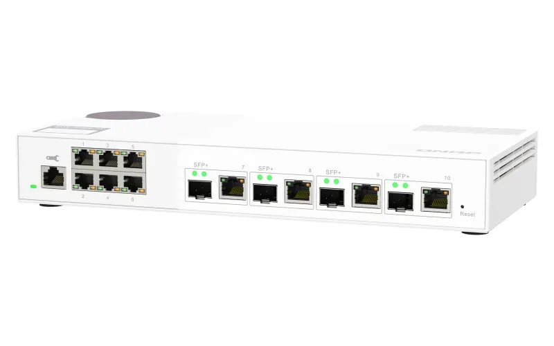 QNAP řízený switch QSW-M2106-4C (6x 2,5GbE RJ45 a 4x kombinované 10GbE SFP+ / 10GbE RJ-45)